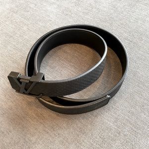 Louis Vuitton black belt